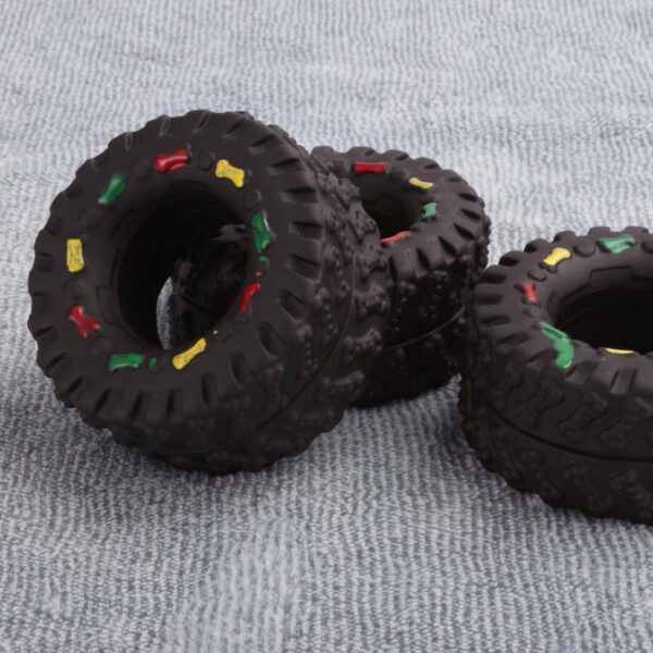 587690741 Mini Elasticity Tire Dog Cat Toy Squeak Sound Chew Treat Holder Funny Puppy Training molar Toys Dog Interactive Pet Supplies
