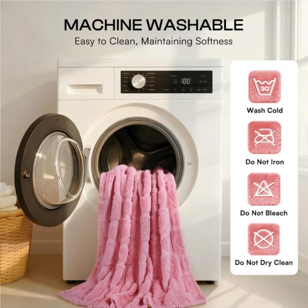 0fbc02f9-64dc-4f40-93cd-f13dbe0c0295.jpg Small Dog Blanket Washable Pet Bed Cover Soft Fluffy Puppy Blanket With Premium Fleece 300GSM Cozy Calming Cat Blankets For Indoor Cats