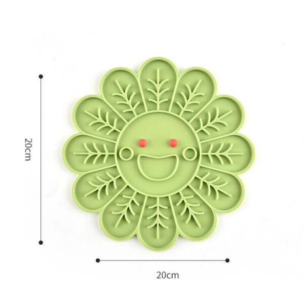 587691262 Fish Shape Silicone Bowl Dog Lick Mat Slow Feeding Food Bowl For Small Medium Dogs Puppy Cat Treat Feeder Dispenser Pet Supplies