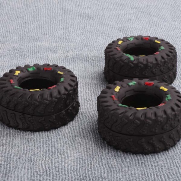 587690742 Mini Elasticity Tire Dog Cat Toy Squeak Sound Chew Treat Holder Funny Puppy Training molar Toys Dog Interactive Pet Supplies