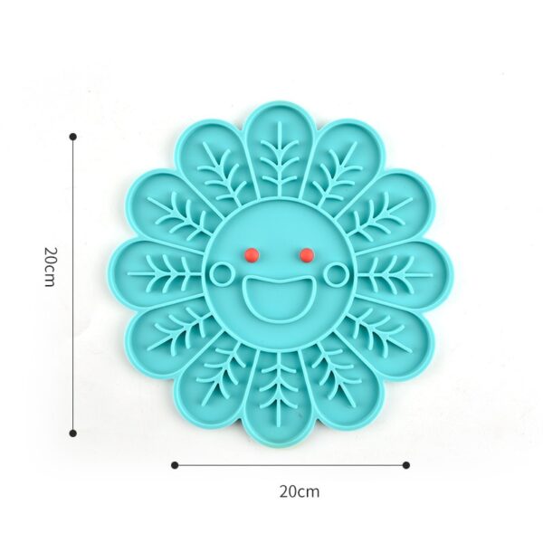 587691268 Fish Shape Silicone Bowl Dog Lick Mat Slow Feeding Food Bowl For Small Medium Dogs Puppy Cat Treat Feeder Dispenser Pet Supplies