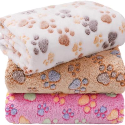 6de3d81c-c388-43a8-82e2-a37712e667c9.jpg 1 Pack 3 Blankets Super Soft Fluffy Premium Fleece Dog Blankets For Puppy Cat Pet Blanket Flannel Throw Warm Sleep Dog