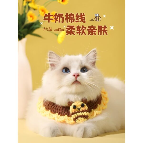6ffbaa92-4b5b-4201-9e8c-2176e444b201.jpg Adjustable Pet Bandana Scarf, Bee 10in For 2kg Cats