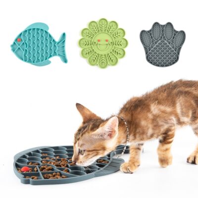 587691257 Fish Shape Silicone Bowl Dog Lick Mat Slow Feeding Food Bowl For Small Medium Dogs Puppy Cat Treat Feeder Dispenser Pet Supplies
