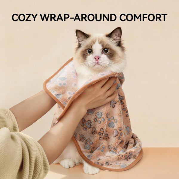 e7beb1bf-f479-43ea-b09c-b80191373be7.jpg 1 Pack 3 Blankets Super Soft Fluffy Premium Fleece Dog Blankets For Puppy Cat Pet Blanket Flannel Throw Warm Sleep Dog
