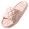 f8c134f3-e6b6-437b-af91-5aa8d9104780.jpg New Rhombus Home Slippers Summer Non-slip Floor Bathroom Slipper Lightweight Simple House Shoes For Women Men